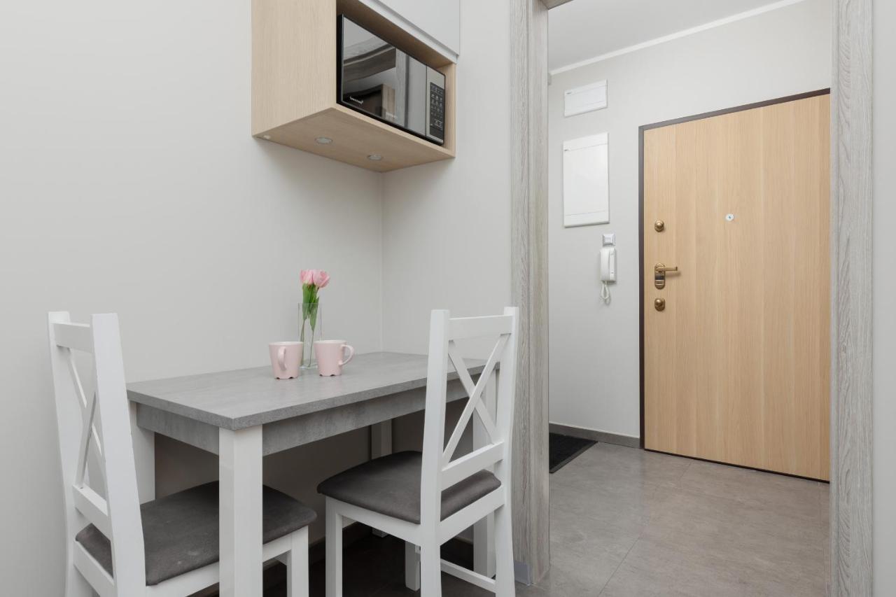 Modern One Bedroom Apartment With Parking In Lodz By Renters Prestige Eksteriør billede